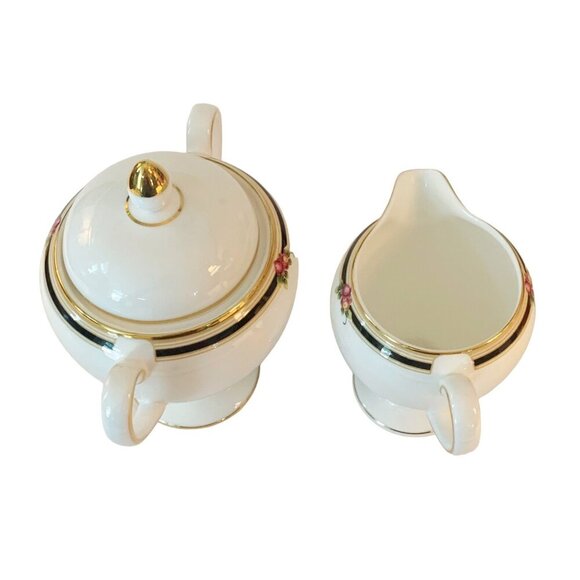 Vtg Wedgwood Fine Bone China Clio Cream & Sugar Bowl with Lid Tea Serve Ware - Picture 3 of 10